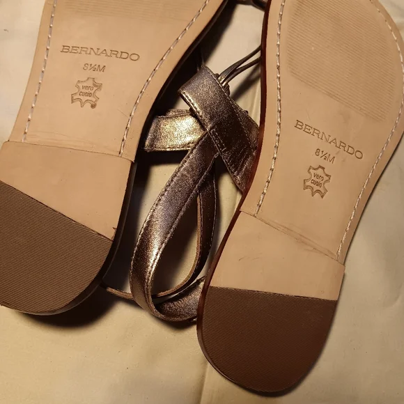 Gold sandals - Picture 5 of 5